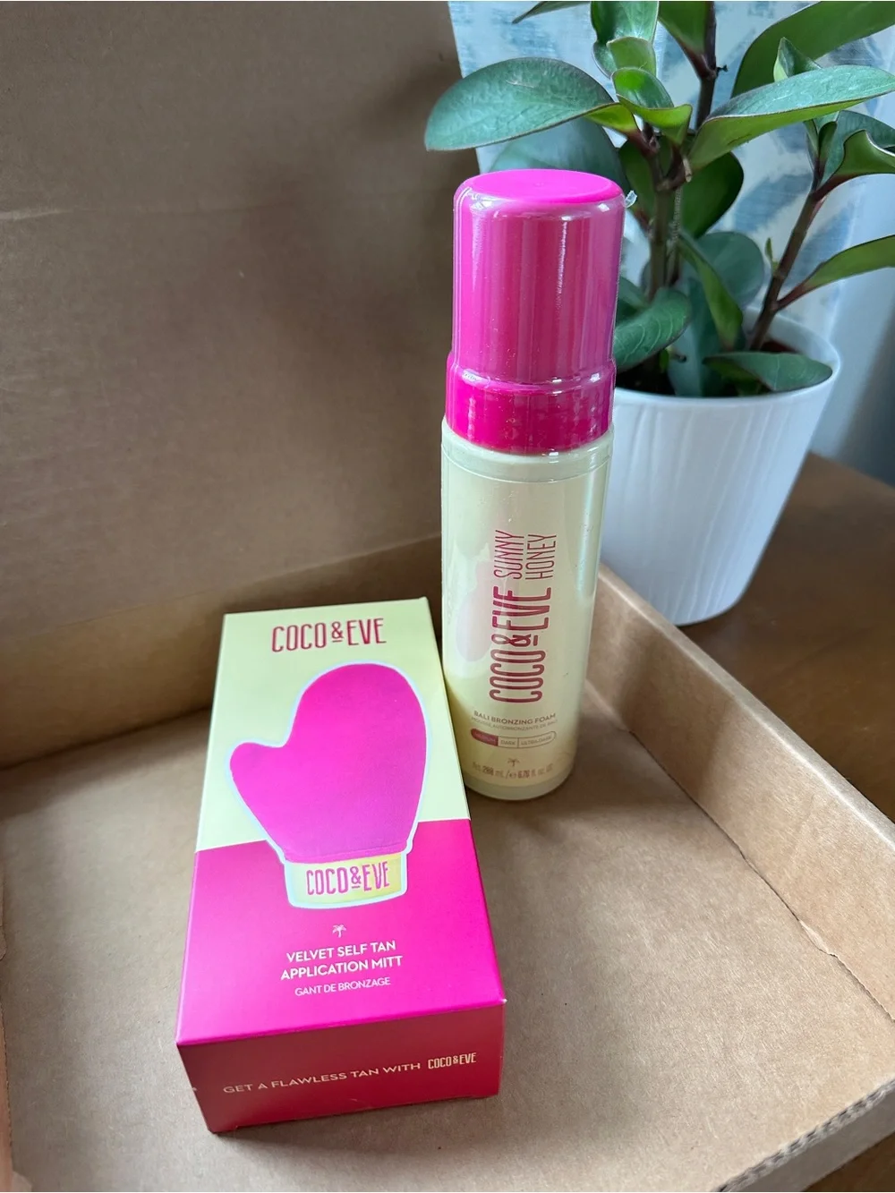 BRAND NEW Coco & Eve Skinny Honey Self-Tan Foam — Medium